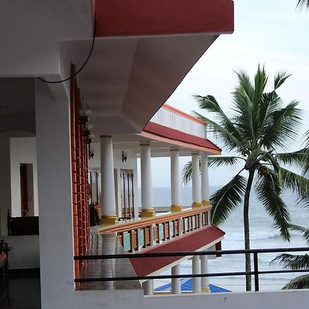 Hotel Sea View Palace - The Beach Hotel Kovalam Esterno foto