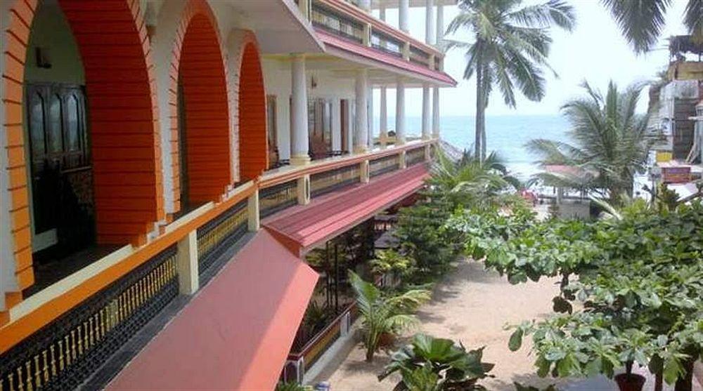 Hotel Sea View Palace - The Beach Hotel Kovalam Esterno foto
