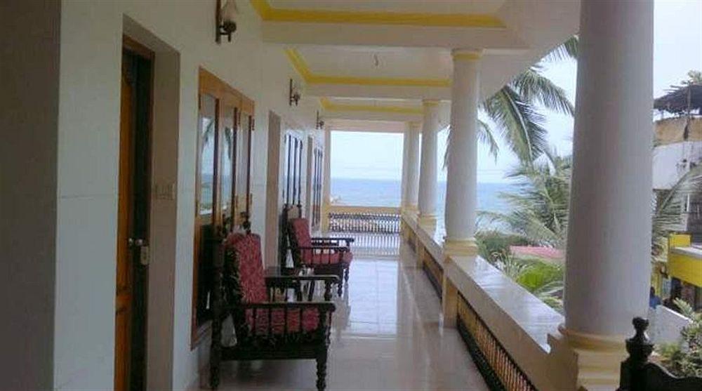 Hotel Sea View Palace - The Beach Hotel Kovalam Esterno foto