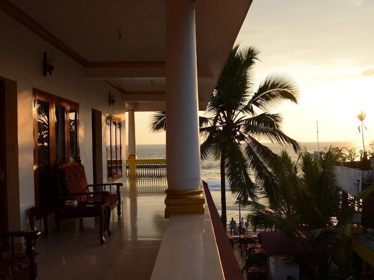 Hotel Sea View Palace - The Beach Hotel Kovalam Esterno foto