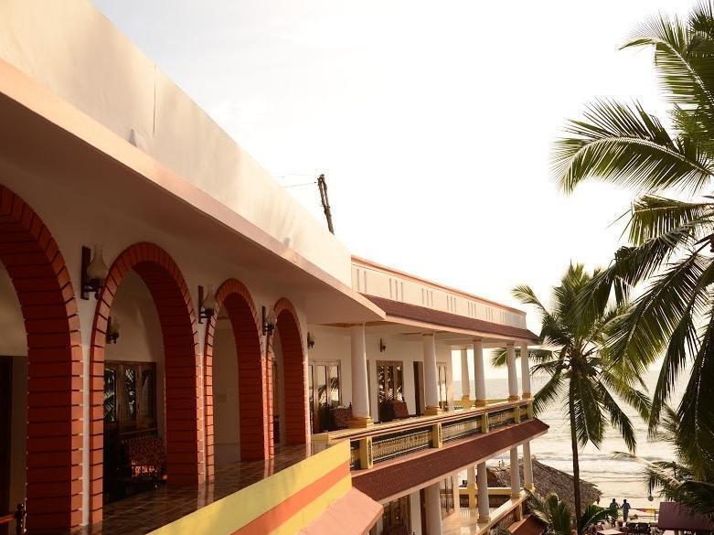 Hotel Sea View Palace - The Beach Hotel Kovalam Esterno foto