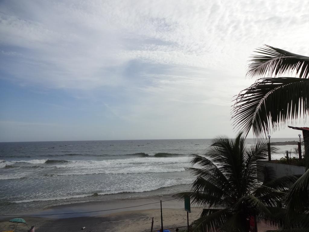 Hotel Sea View Palace - The Beach Hotel Kovalam Esterno foto