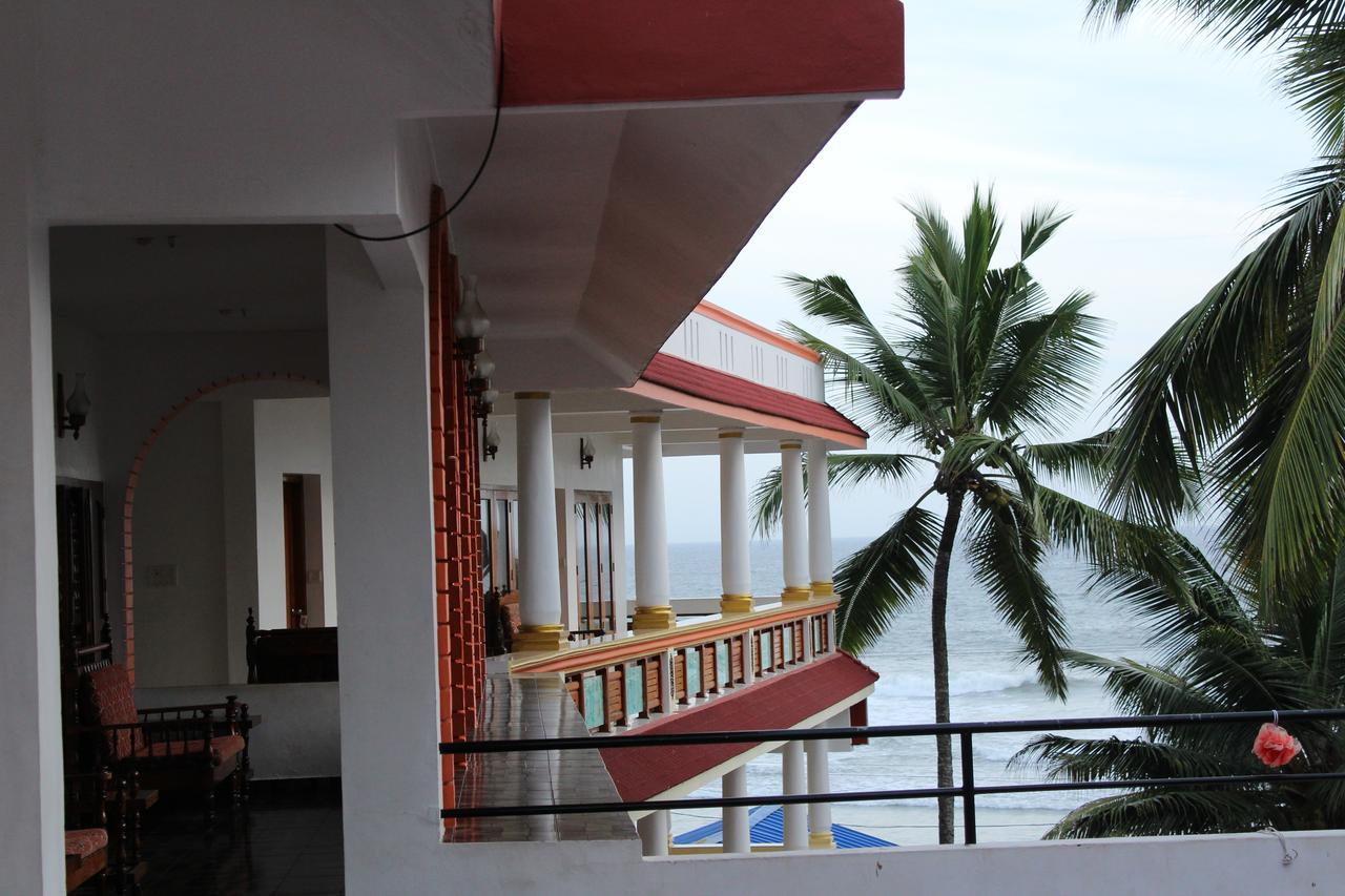 Hotel Sea View Palace - The Beach Hotel Kovalam Esterno foto
